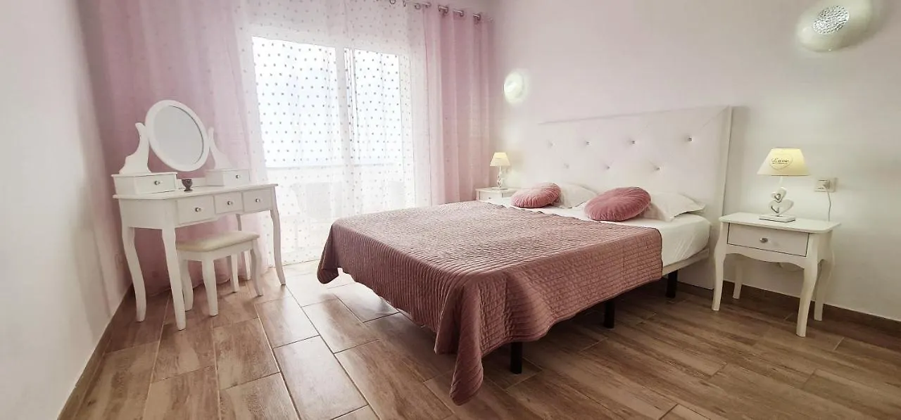 Cozy Sea Views Apartment In Costa Adeje location